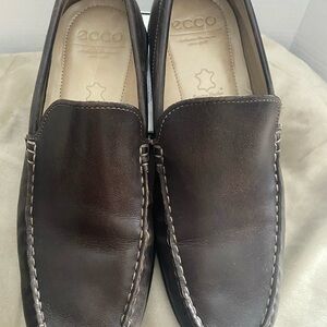 ECCO Dark Brown Leather Slip-On Loafers